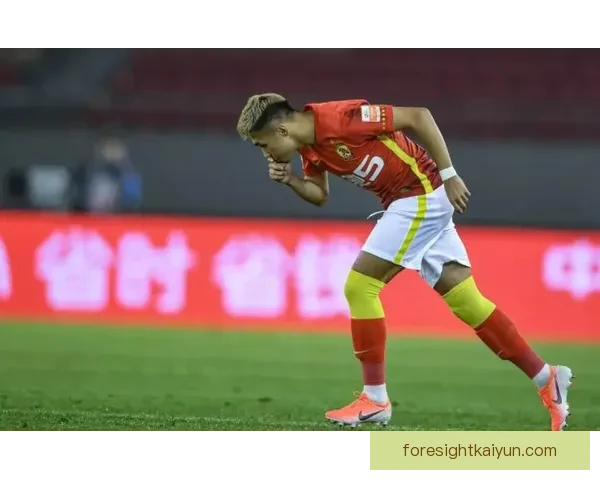 豪门对 Son 的转会传闻引发市场关注，后者状态持续回暖。