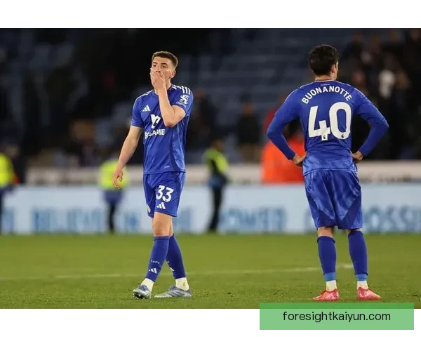 爱德华在英超中的表现稳定，帮助球队保持竞争力，备受关注。