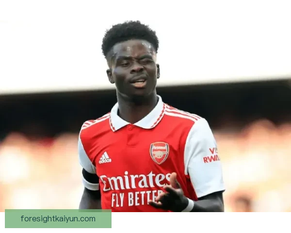 萨卡为阿森纳持续提升状态，备受期待的表现引发关注